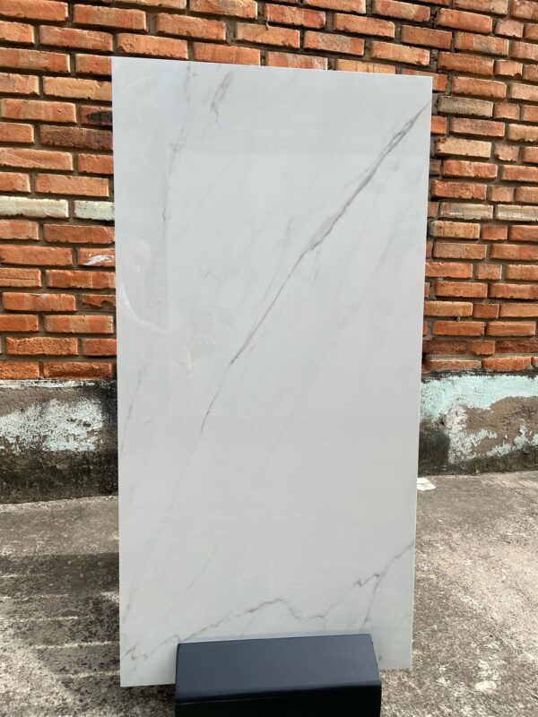 Calacatta White Pulido